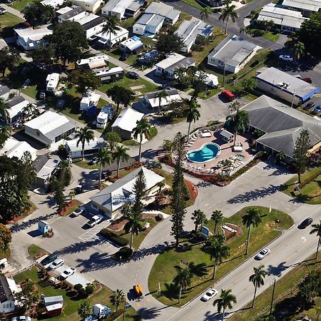 Harlem Heights Fort Myers Beach Resort Two-Bedroom Park Model 4 المظهر الخارجي الصورة